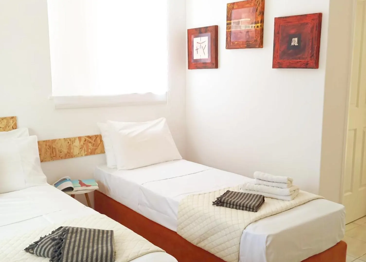 White House Studios & Apartments Argostoli  Grækenland